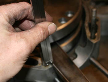 Conrod side play measuring